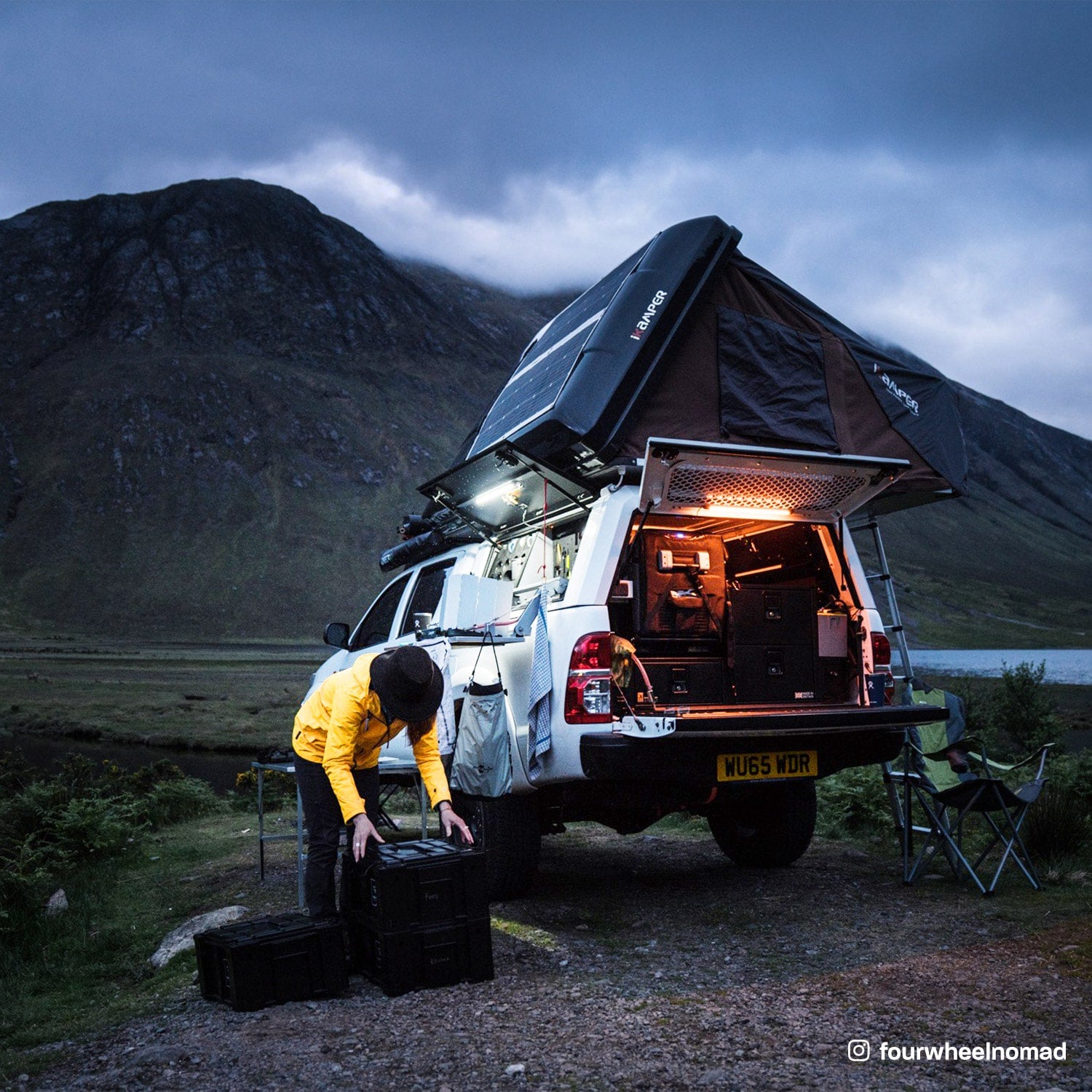 Image of HARDKORR 50cm Tri - Colour LED Light Bar Kit with Diffuser - RBWTOR50CIGD 5