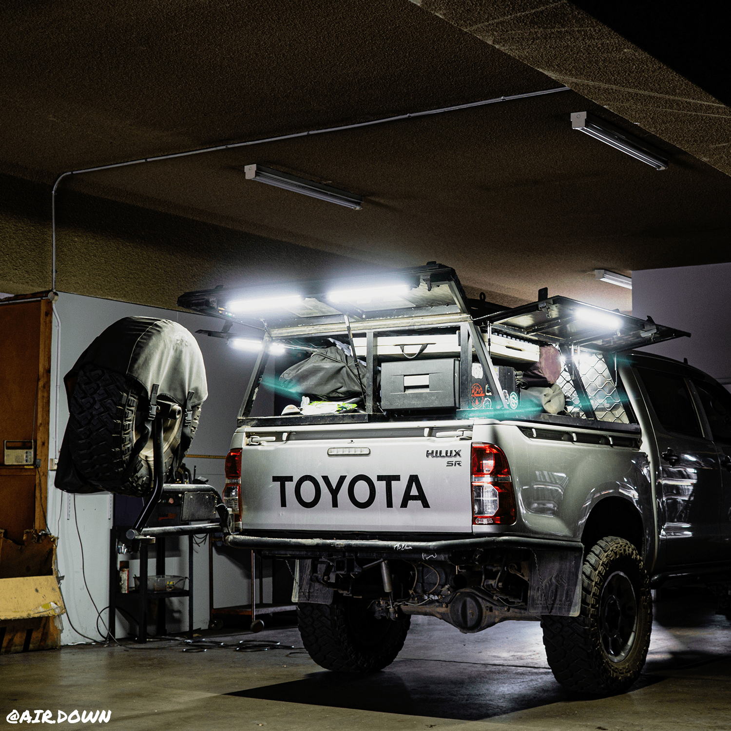 Image of HARDKORR 50cm Tri - Colour LED Light Bar Kit with Diffuser - RBWTOR50CIGD 1
