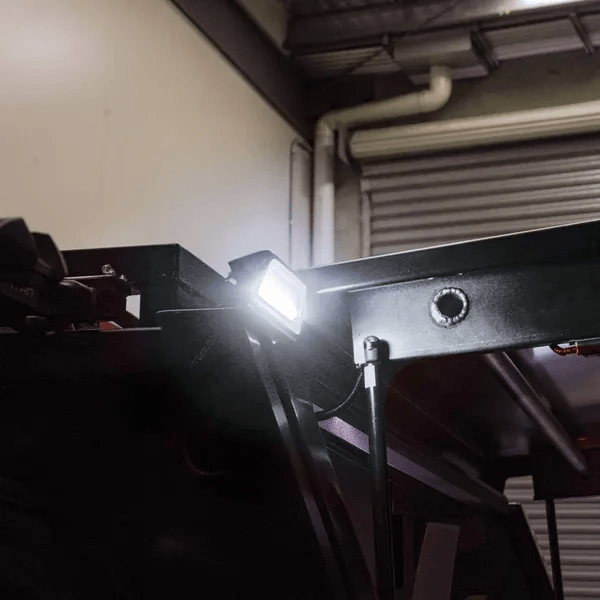 Image of HARDKORR XDW SERIES TRI-COLOUR 45? ANGLED LED WORK LIGHT - HKXDWOW45B 9