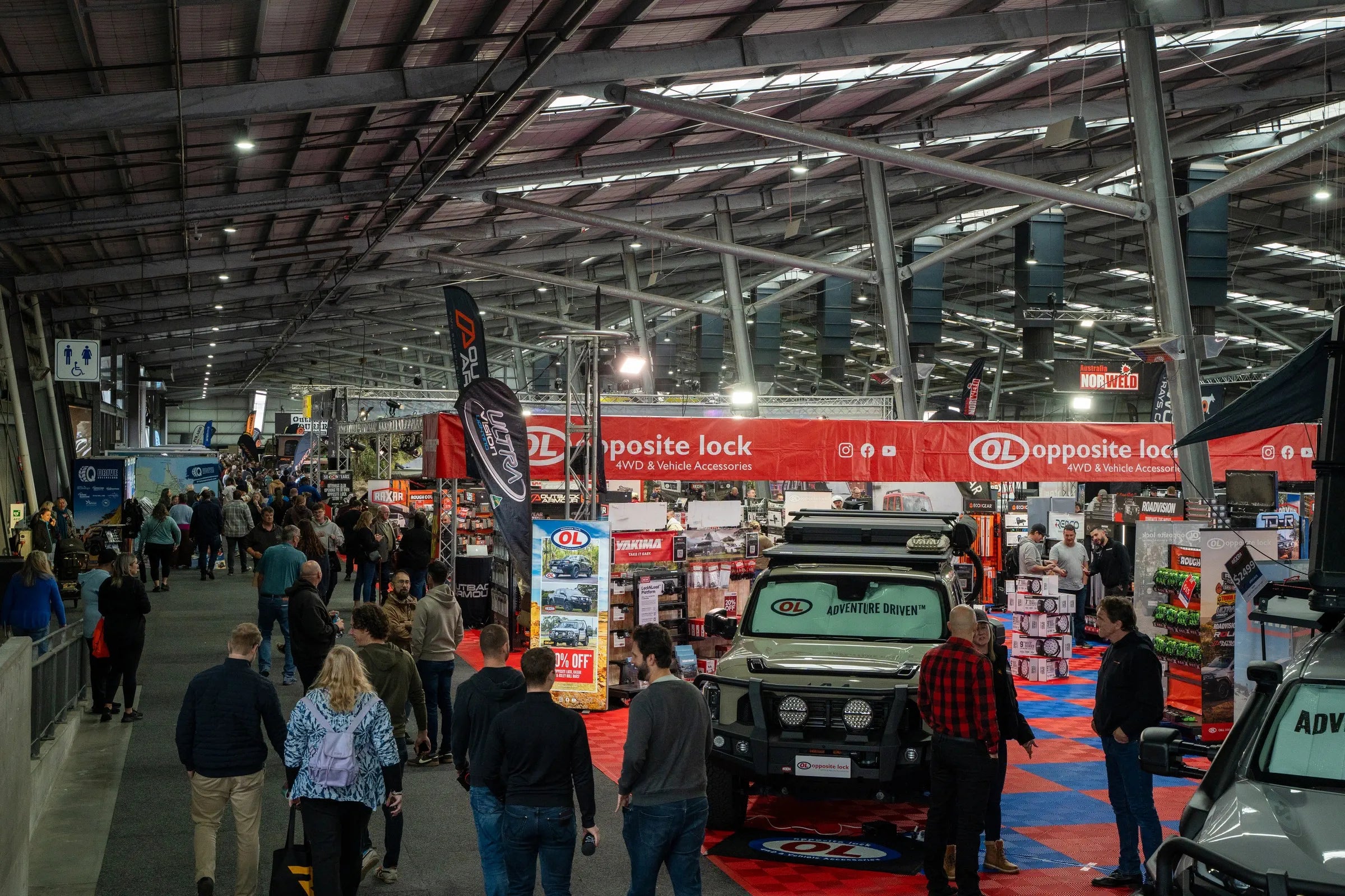 Melbourne 4x4 show 2026 carbon offroad action shot 33