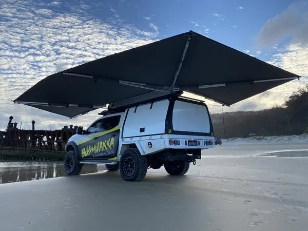 Load image into Gallery viewer, Bushwakka U-Beaut Endo rhs awning (driver side) - Carbon Offroad
